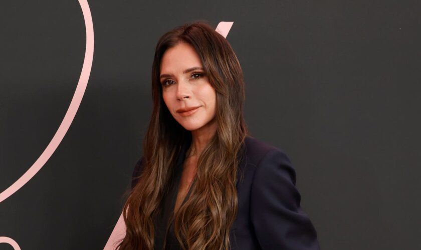 Victoria Beckham recalls losing confidence after media criticized her post-baby body