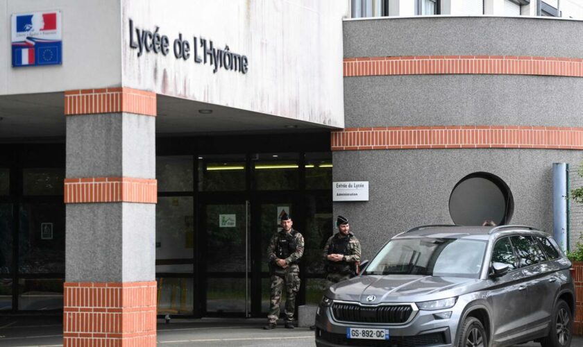 Enseignante agressée au couteau près d’Angers : le lycéen mis en examen pour trois tentatives d’assassinat