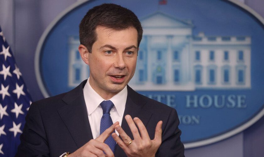 Critics accuse Buttigieg of 'playing politics' after comments linking turbulence to climate change