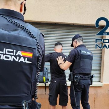 La Policía Nacional despliega un operativo especial contra la delincuencia en el barrio de Orriols de Valencia