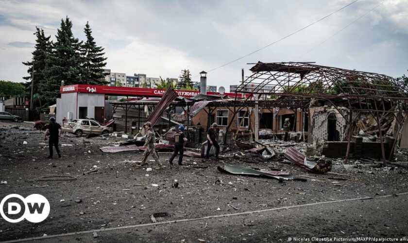 Ukraine updates: Deadly daytime strike hits Kharkiv