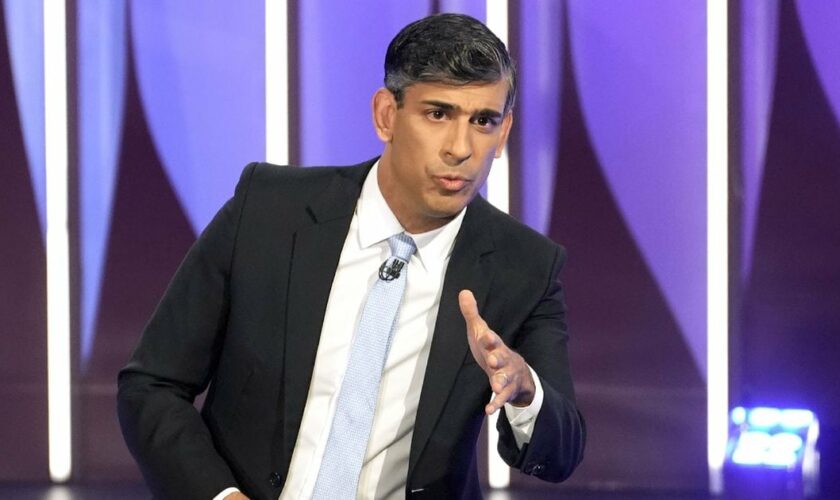 Le Premier ministre britannique conservateur Rishi Sunak participe à une émission spéciale de la BBC à York, dans le nord de l'Angleterre, le 20 juin 2024