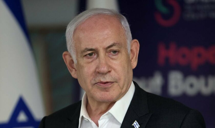 Le Premier ministre israélien Benjamin Netanyahu donne une conférence de presse, le 8 juin 2024 à Ramat Gan en Israël