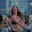 “Les Cheerleaders des Dallas Cowboys” : être pom-pom girl, un métier “pas si glamour”