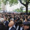 « Je suis plus qu’ému, je suis triste » : à Courbevoie, au rassemblement de soutien à la jeune fille victime d’un viol antisémite