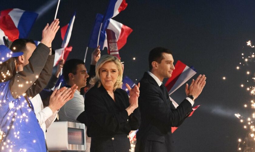 Marine Le Pen et Jordan Bardella en meeting le 3 mars 2024 à Marseille