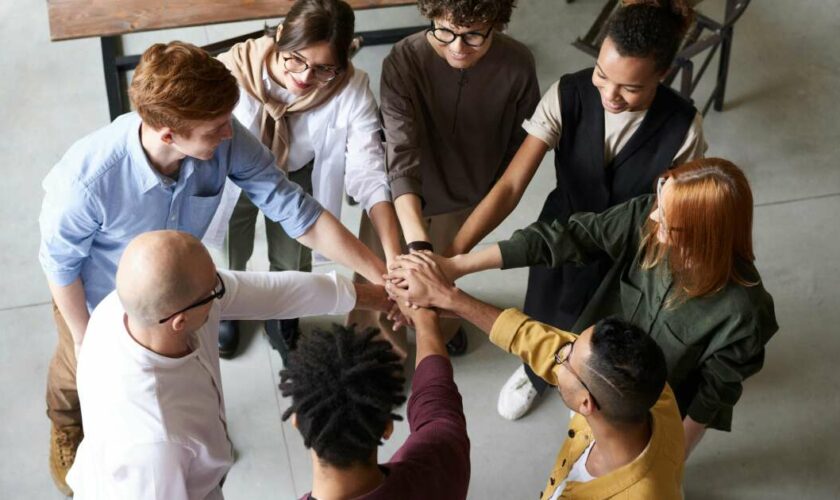 Cinq conseils pour bien travailler avec des collègues de plusieurs nationalités