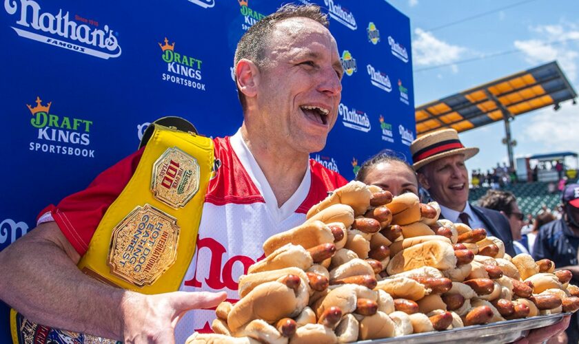 Joey Chestnut to compete in a July 4th hot dog eating contest after all