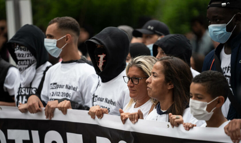 A la marche pour Nahel : « Les jeunes, réveillez-vous, ça vote demain ! »