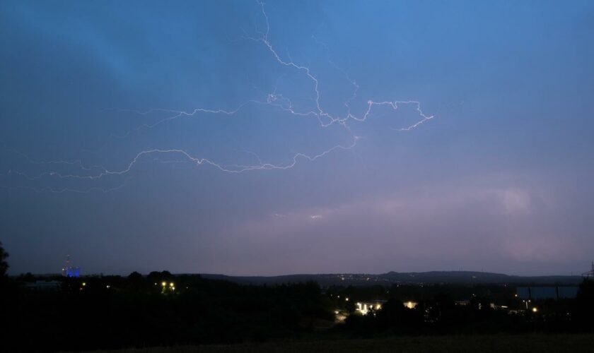 Unwetter in Deutschland: Deutscher Wetterdienst spricht von ungewöhnlicher Schwergewitterlage