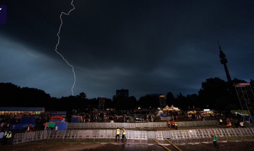 EM-Spiel zeitweise unterbrochen: Schwere Gewitter ziehen über Deutschland