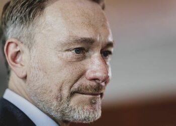 Deutschlandticket: Christian Lindner sieht höhere Ticketpreise als Voraussetzung für Modernisierung der Deutschen Bahn