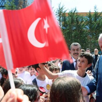 En Turquie, un nouveau coup de boutoir d’Erdogan contre la laïcité à l’école