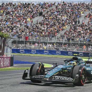 Fernando Alonso aprovecha el momento y marca el mejor crono en Montreal