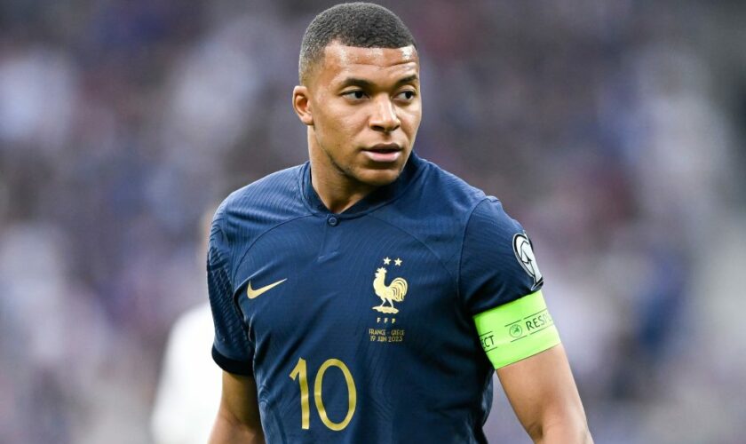 Kylian Mbappé pourra remplacer son nez cassé par un 3e pied