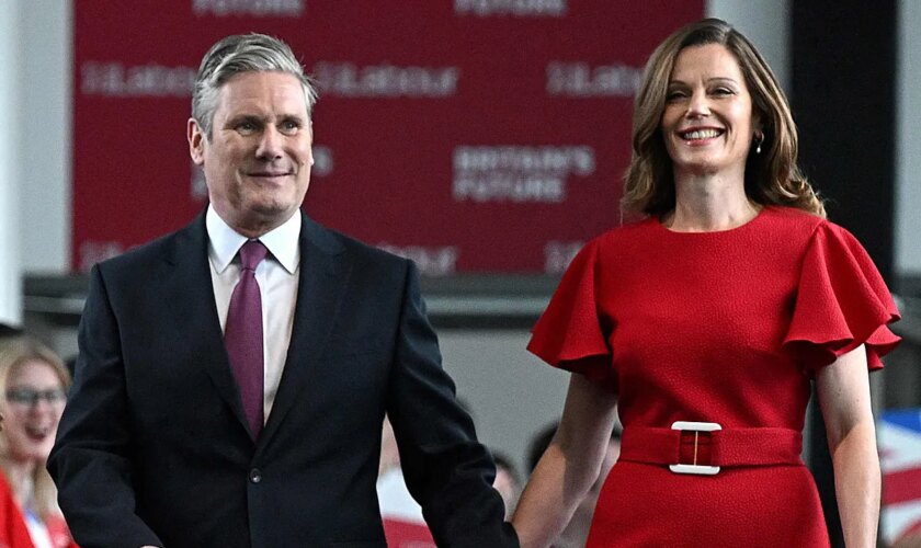 Lady Vic, la esposa 'invisible' de Keir Starmer