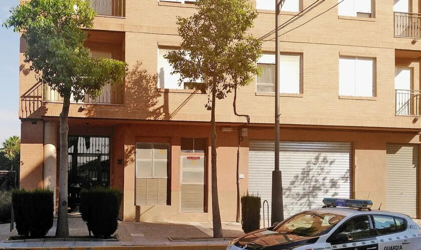 Una mujer mata a cuchilladas a su padre y deja herida de gravedad a su madre en Murcia