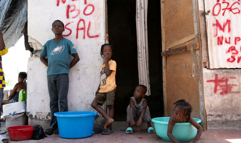 Les violences en Haïti ont provoqué le déplacement d'environ 300 000 enfants