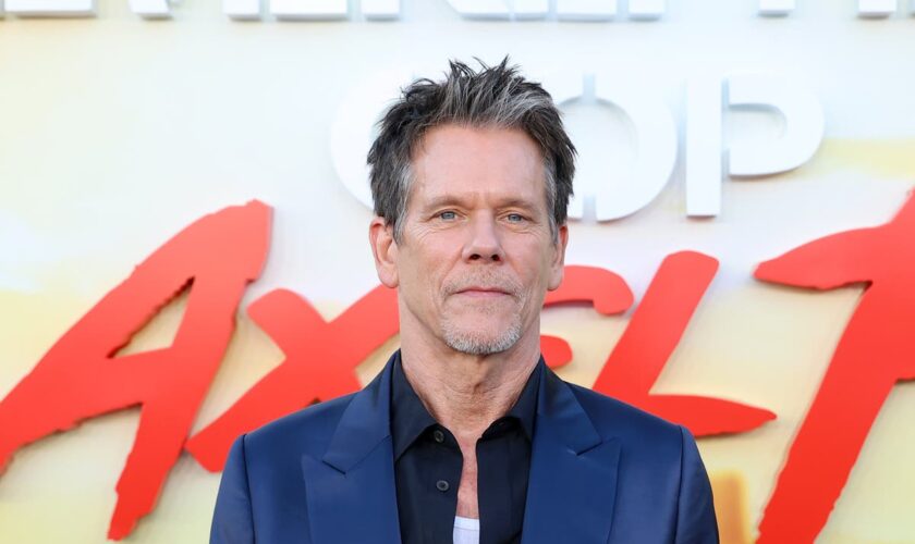 Kevin Bacon disguised himself as a regular person for a day and said ‘this sucks’