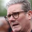 Keir Starmer, le chef de file de l'opposition travailliste au Royaume-Uni, à Mansfield, dans le centre de l'Angleterre, le 4 mai 2024