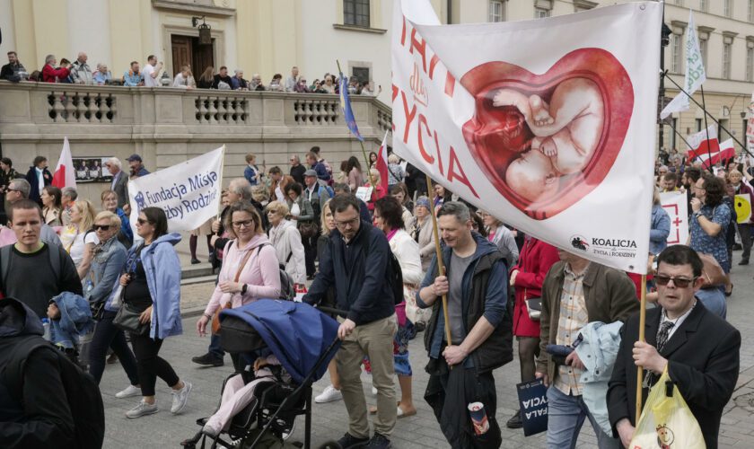 En Pologne, le Parlement rejette la décriminalisation de l'aide à l'avortement