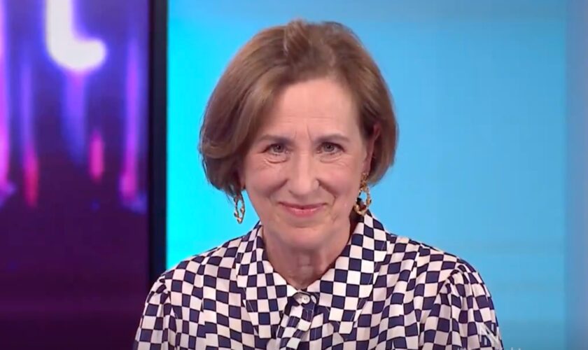 Tributes pour in for Kirsty Wark after she presents BBC Newsnight for the last time