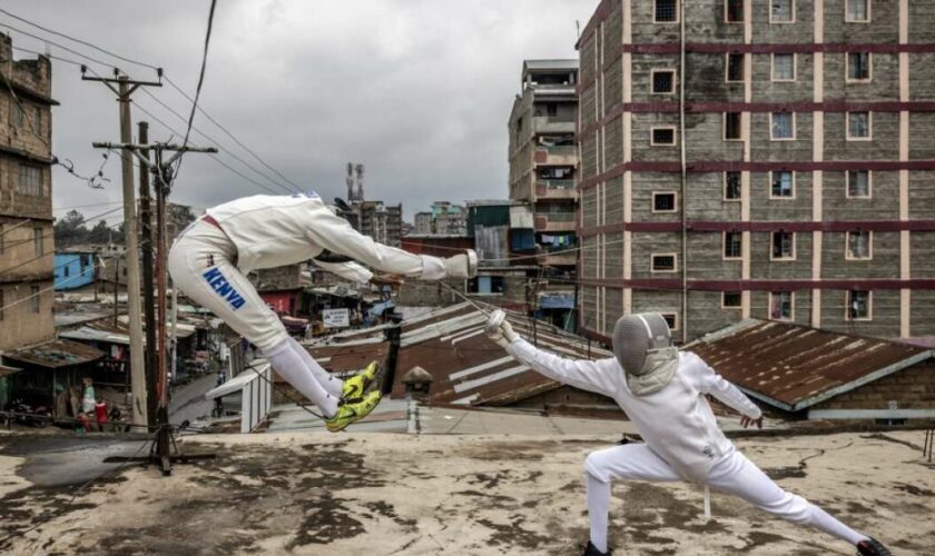 Au Kenya, un club d’escrime met en garde les jeunes contre la violence