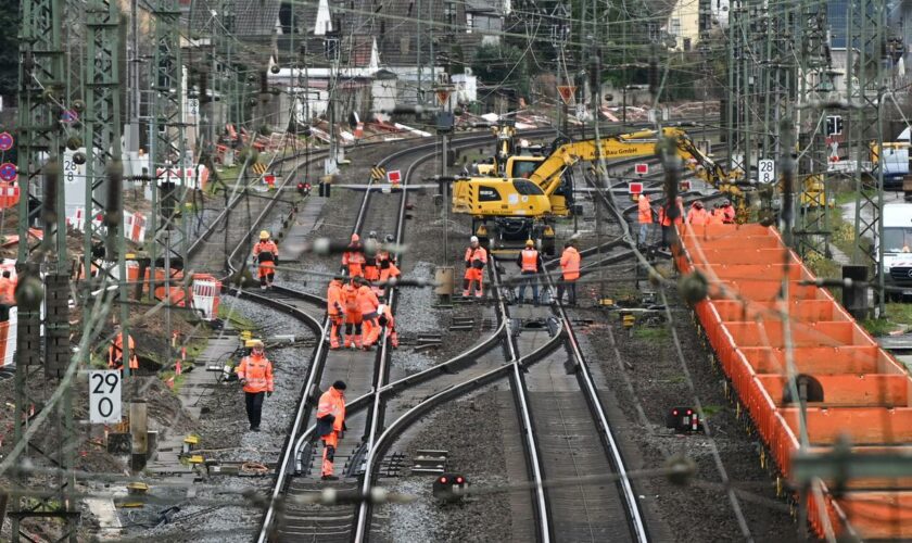 Verkehrspolitik: Pro-Kopf-Investitionen in die Schiene steigen leicht an