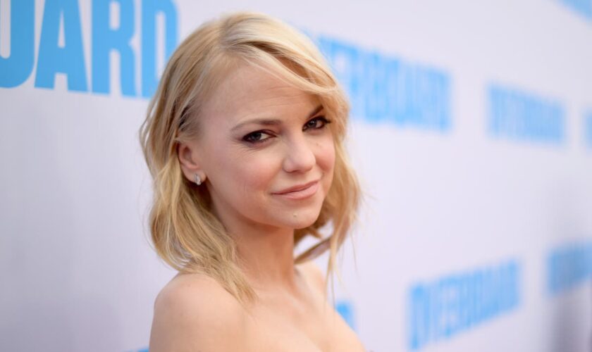 Anna Faris says she had ‘no idea’ how to relate to her stepchildren