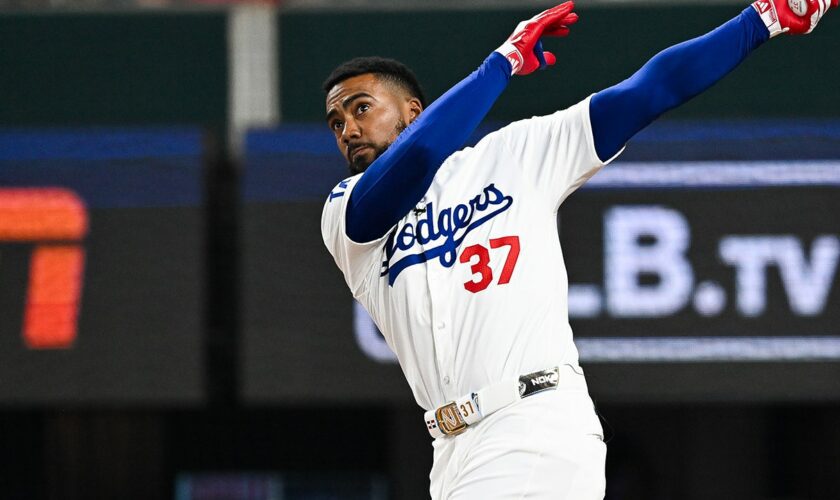 Dodgers' Teoscar Hernandez wins 2024 Home Run Derby as Bobby Witt Jr. misses swing-off by mere feet