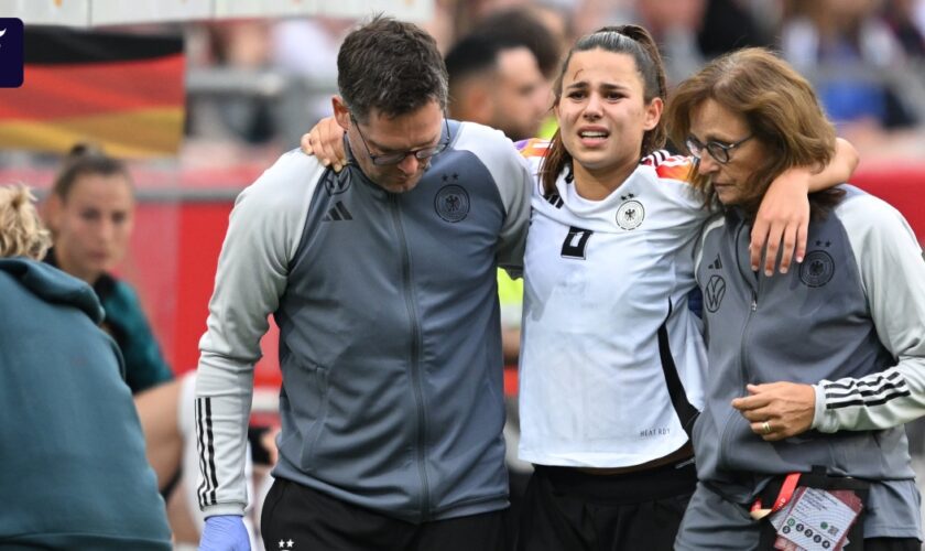 DFB-Frauen: Sieg mit Schwung und Schatten