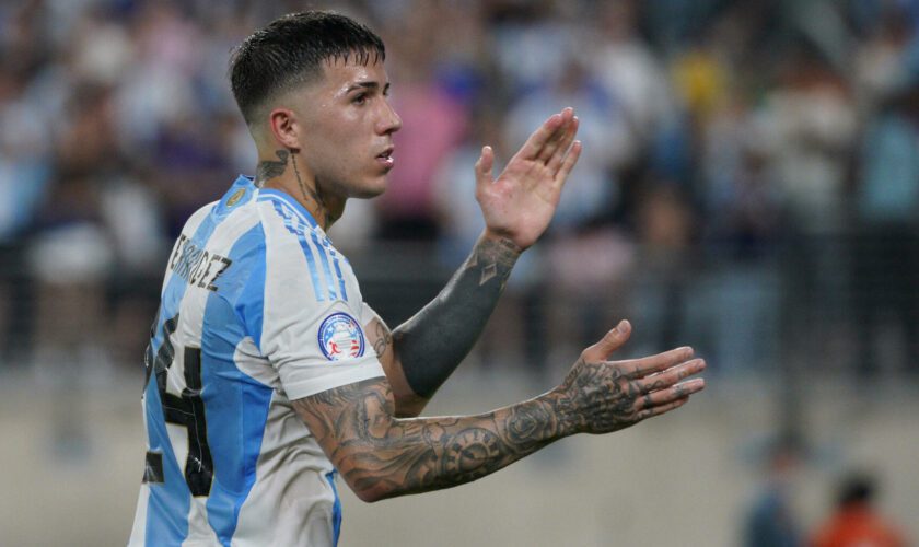 Copa America : Enzo Fernandez s’excuse après le chant raciste des Argentins contre les Bleus