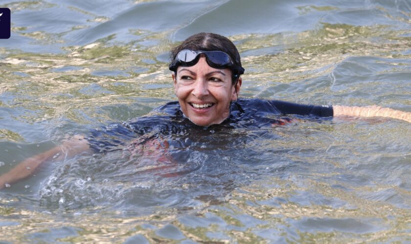 Wasserqualität vor Olympia: Die Pariser Bürgermeisterin springt in die Seine