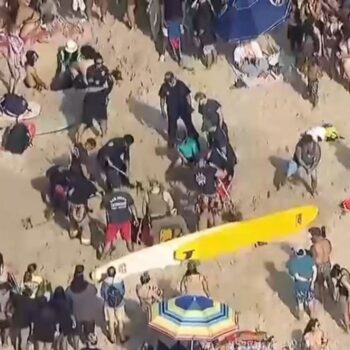 San Diego lifeguards rescue teen girl ‘buried up to neck’ after sand hole collapses at beach