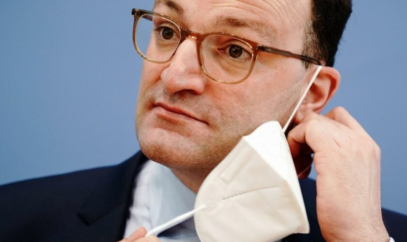 „Keiner hat gesagt: Seid dabei besonders sparsam“ – Spahn verteidigt hohe Preise für Masken