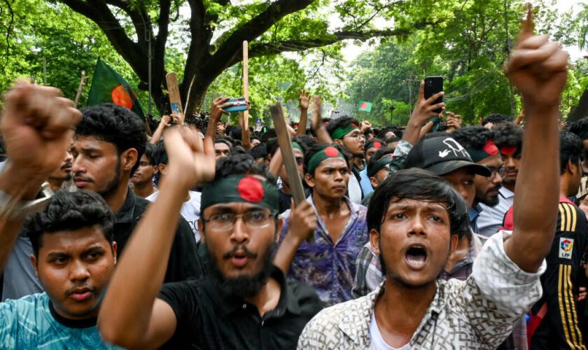 Au Bangladesh, six morts dans de violentes manifestations étudiantes contre les quotas