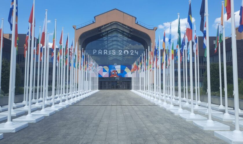 JO de Paris 2024 : on a testé le restaurant du village olympique, « le plus grand du monde » cet été