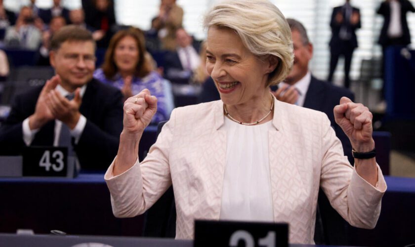 Commission européenne : Ursula von der Leyen reconduite par les eurodéputés pour un second mandat