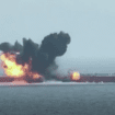 Mit Sprengboot und Raketen: Huthi-Rebellen rammen Öltanker – und lösen gewaltige Explosion aus