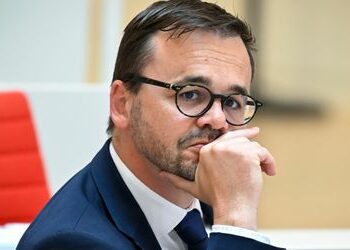 Brandenburger CDU startet Wahlkampf: Jan Redmann umfährt Kritik