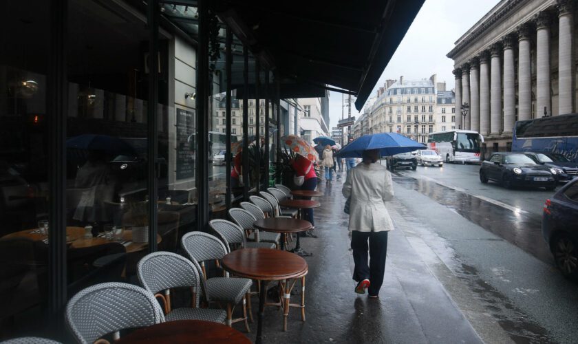 JO 2024 : À Paris, colère des restaurants et des commerces face aux dispositifs de sécurité