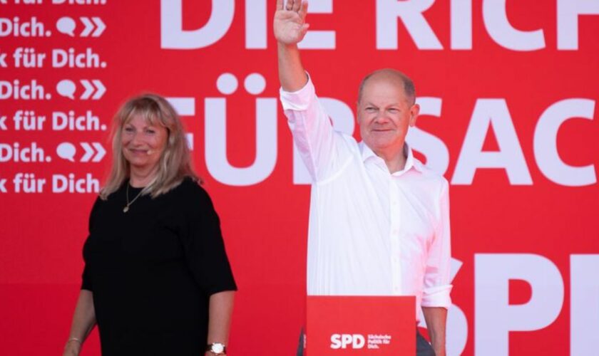 Dresden: Beim Wahlkampfauftakt der Sachsen-SPD verspricht Bundeskanzler Scholz eine sichere Rente. Foto: Sebastian Kahnert/dpa