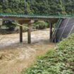 En Chine, un pont autoroutier s’effondre après des pluies diluviennes : 12 morts et plus de 30 disparus