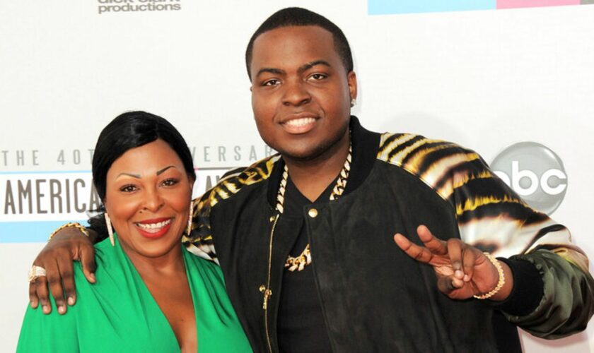 Sean Kingston, right, and his mother Janice Turner arrive at the 40th Anniversary American Music Awards on Sunday Nov. 18, 2012, in Los Angeles. (Photo by Jordan Strauss/Invision/AP)