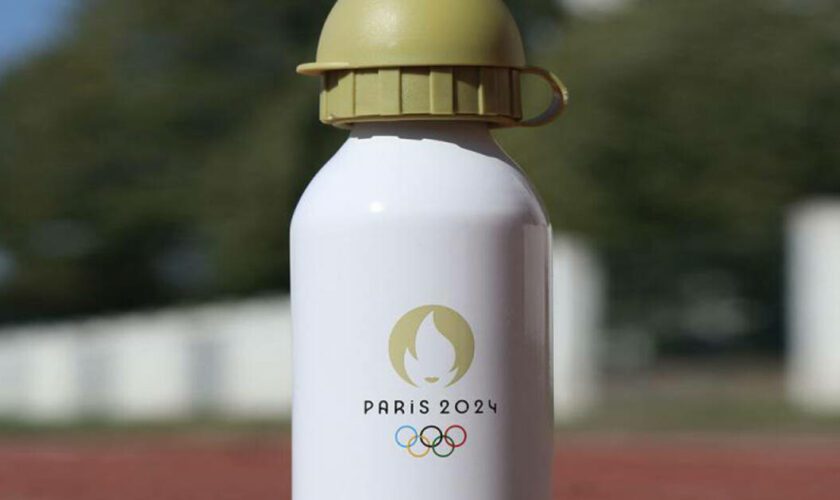 Des gourdes pour enfants «Paris 2024» contenant du Bisphénol A rappelées en France