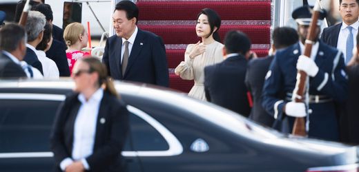 Kim Keon-hee und der Dior-Taschen-Skandal: Südkoreas Justiz befragt die First Lady