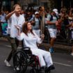 JO de Paris 2024 : ces porteurs de la flamme olympique ont rendu hommage aux journalistes blessés et tués