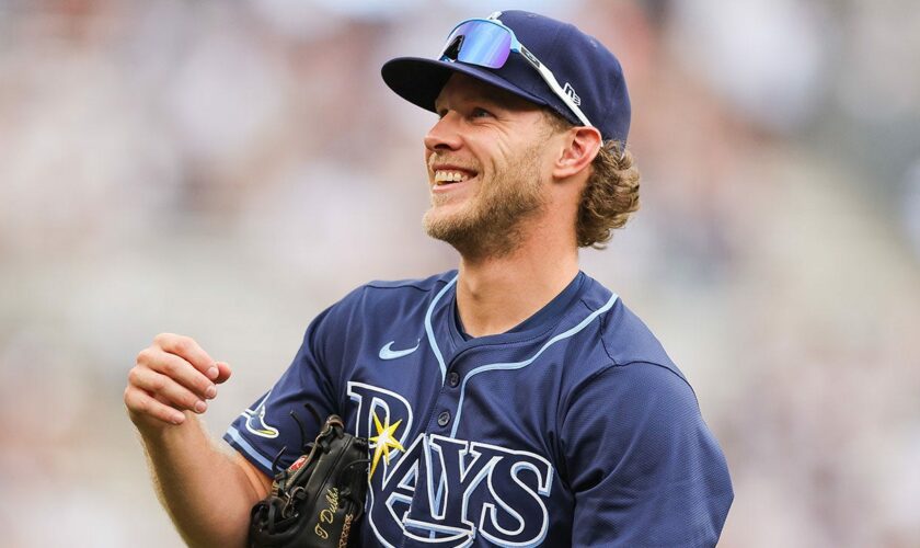 Rays' Taylor Walls performs Trump-inspired celebration after double vs Yankees