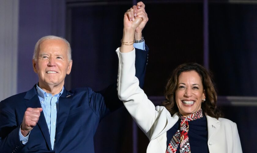 "Ne pas sous-estimer Kamala Harris" : le renoncement de Biden vu depuis l’étranger