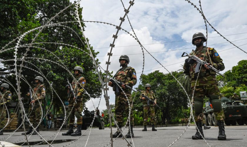 Bangladesh : plus de 2 500 personnes arrêtées à la suite des manifestations